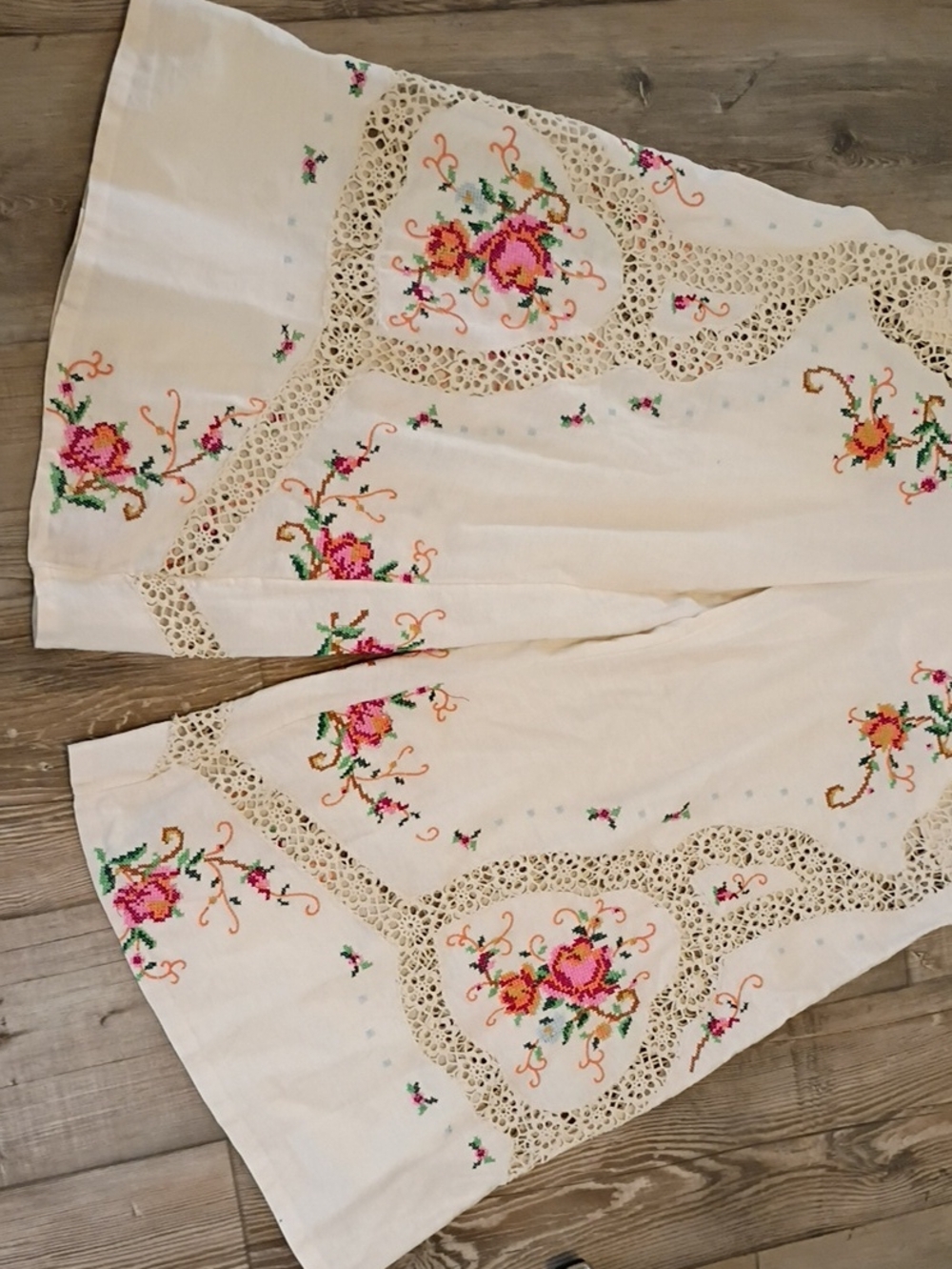 Free People Wide Leg Embroidered Pants Size 6 - Picture 3 of 6